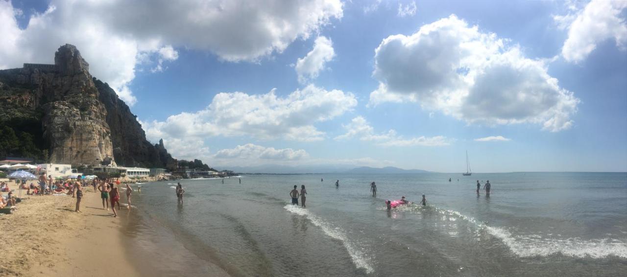 Beach Holiday Βίλα Terracina Εξωτερικό φωτογραφία